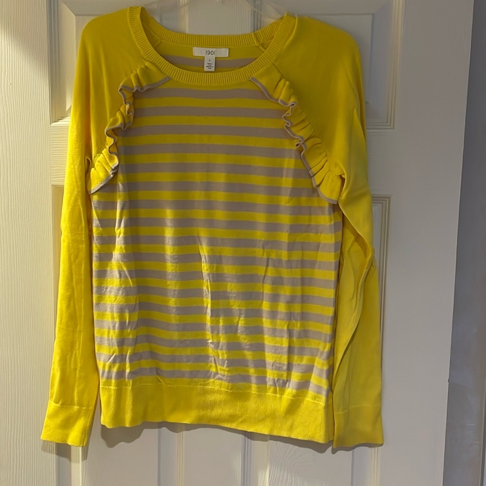 1901 yellow / tan sweater with ruffles in size large